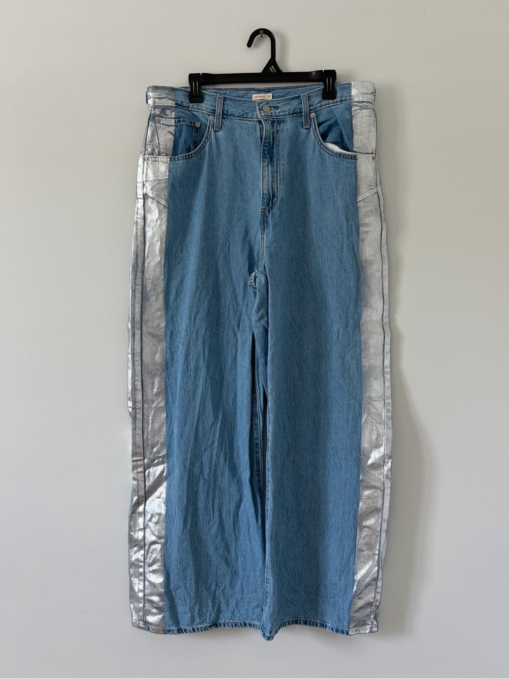 Levi’s Cinch Baggy Blue Wash Silver Stripe High Rise Wide Leg Jeans 33
